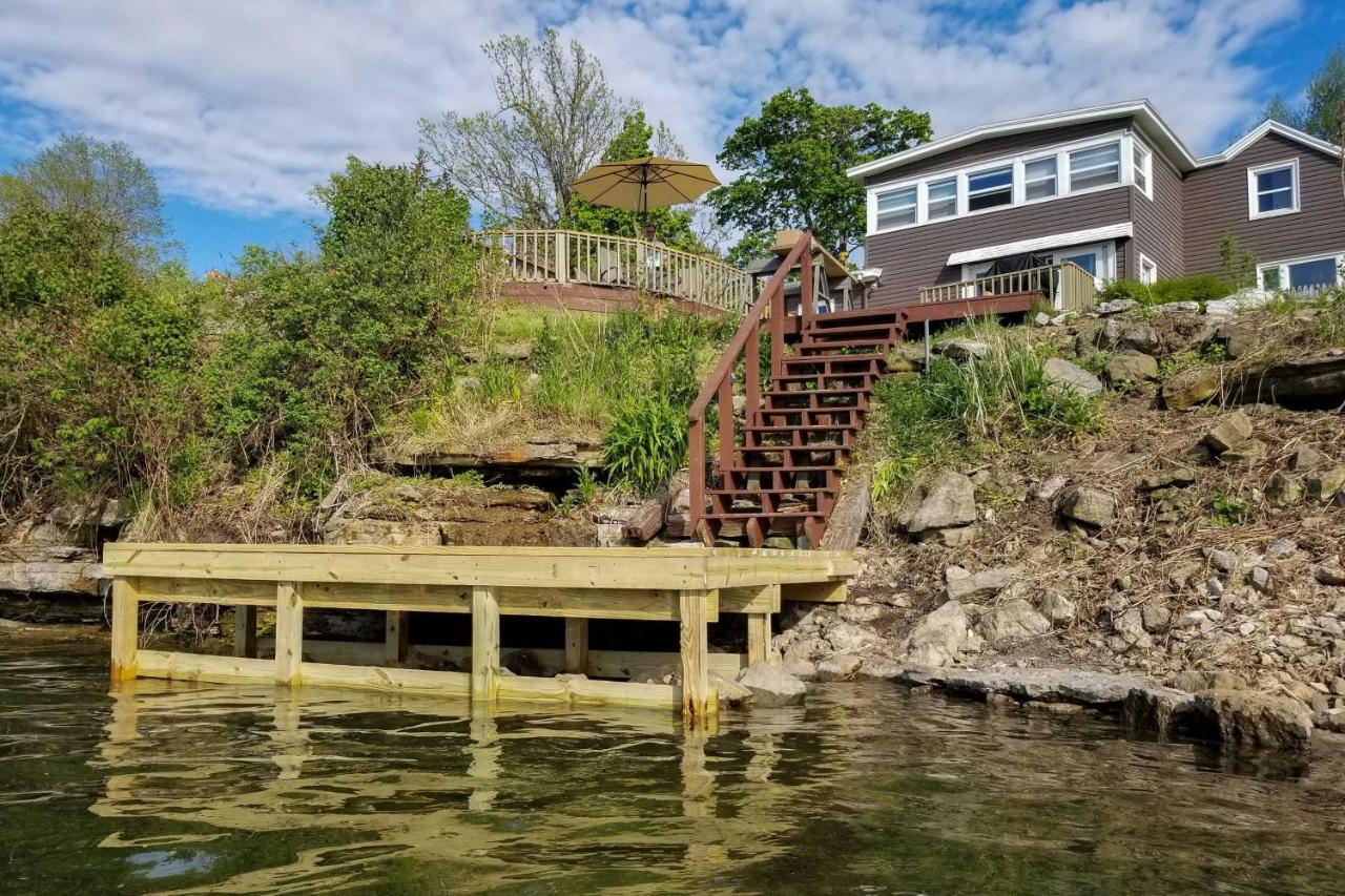 Family Cottage On Chaumont Bay, Walk To Downtown Extérieur photo